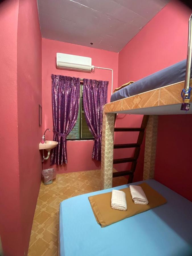 Rumah Hentian Ayah Kampung Kuala Besut Ngoại thất bức ảnh
